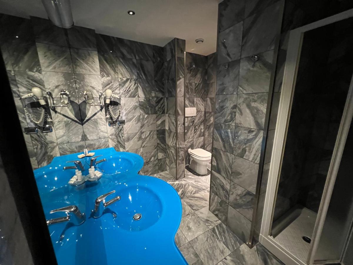 Hotel La Fenice Белпасо Екстериор снимка